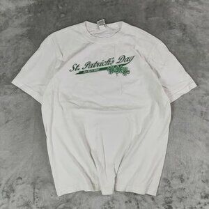 Old Navy St Patrick's Day T-Shirt Adult small Short Sleeve Shirt Green white